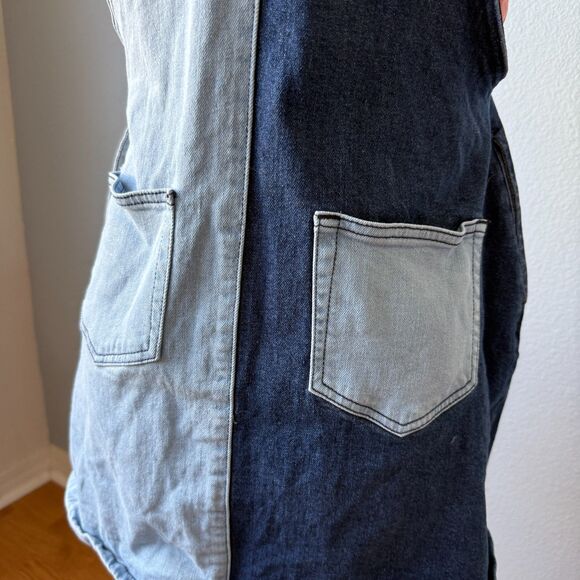 Disney Her Universe Mickey Mouse Denim Overall Dress Size Medium - Picture 8 of 12